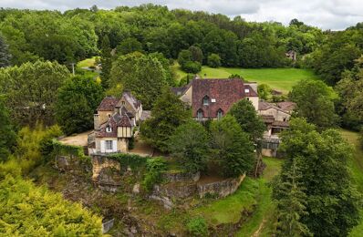 maison 45 pièces 1700 m2 à vendre à Sarlat-la-Canéda (24200)