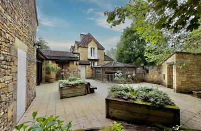 maison 45 pièces 1700 m2 à vendre à Sarlat-la-Canéda (24200)