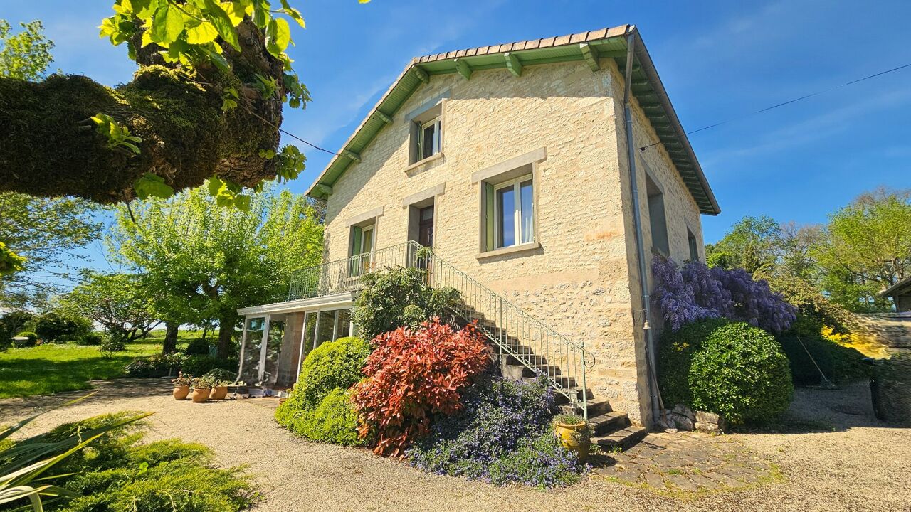 maison 9 pièces 223 m2 à vendre à Lapenche (82240)