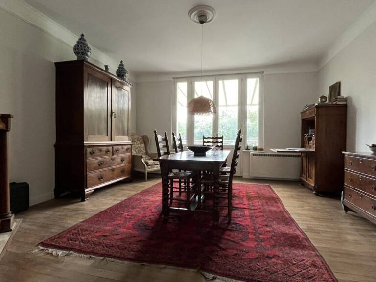 Villa 20ème sur 3 460 m² de terrain avec piscine — photo 1