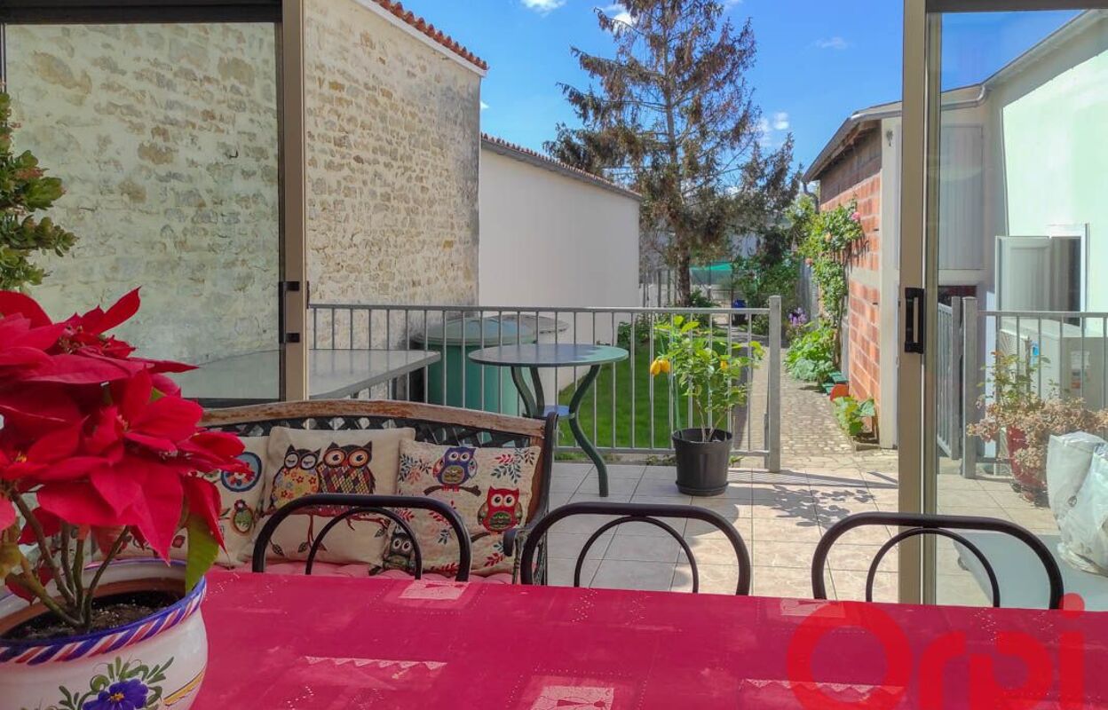 maison 6 pièces 207 m2 à vendre à Rochefort (17300)