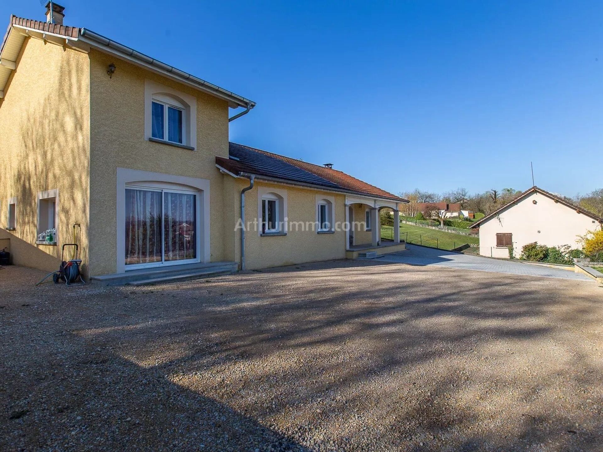 Vente Maison 160m² 7 Pièces à Montalieu-Vercieu (38390) - Arthurimmo