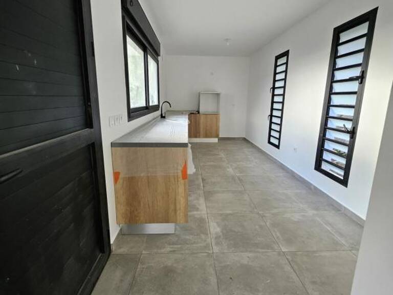 SAINT-LEU (Piton Saint-Leu) VILLA 2, NEUVE F4 A ETAGE AVEC VUE — photo 1