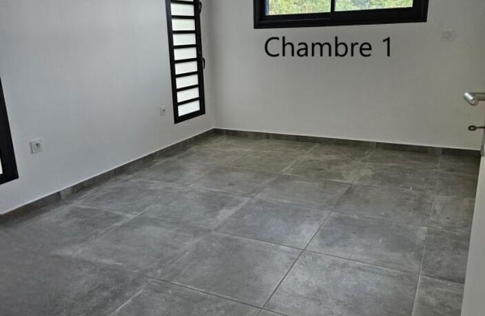 SAINT-LEU (Piton Saint-Leu) VILLA 2, NEUVE F4 A ETAGE AVEC VUE — photo 2