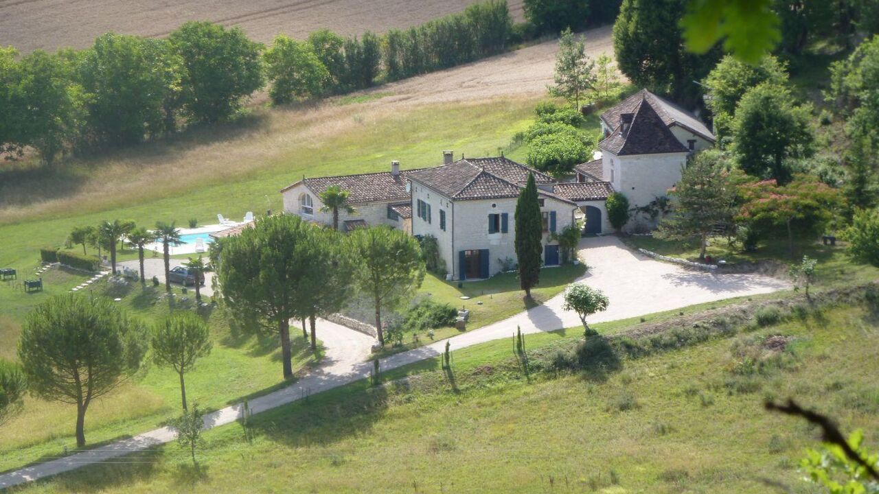 maison 12 pièces 420 m2 à vendre à Cahors (46000)