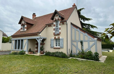location maison 1 380 € CC /mois à proximité de La Chaussée-Saint-Victor (41260)