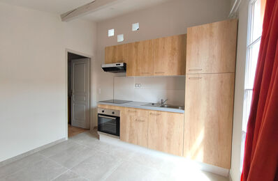 location appartement 490 € CC /mois à proximité de Verquières (13670)