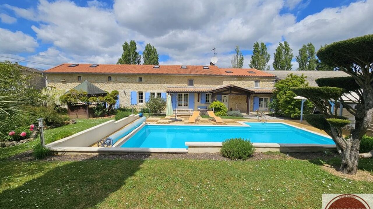 maison 13 pièces 426 m2 à vendre à Sauveterre-de-Guyenne (33540)