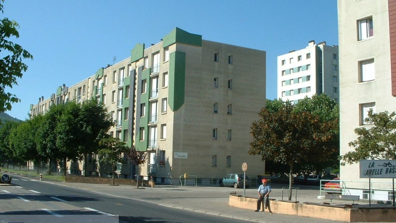 appartement 4 pièces 73 m2 à louer à Saint-Affrique (12400)