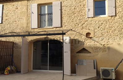 location appartement 650 € CC /mois à proximité de Estézargues (30390)