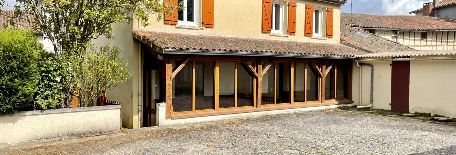 Maison 6 Pièces 139 m² à vendre à Confolens (16500)