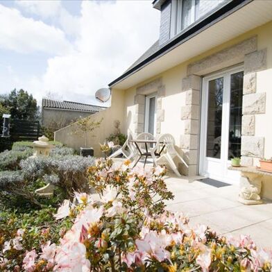 Maison 8 pièces 332325 €