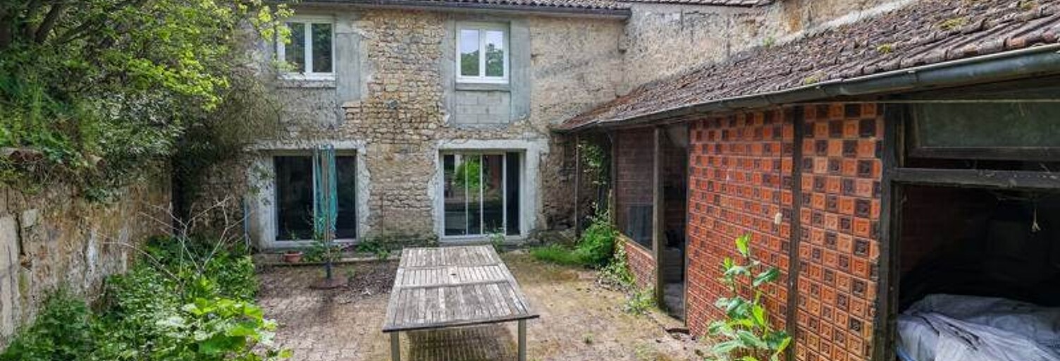 Maison 7 Pièces 198 m² à vendre à Châteauneuf-sur-Charente (16120)