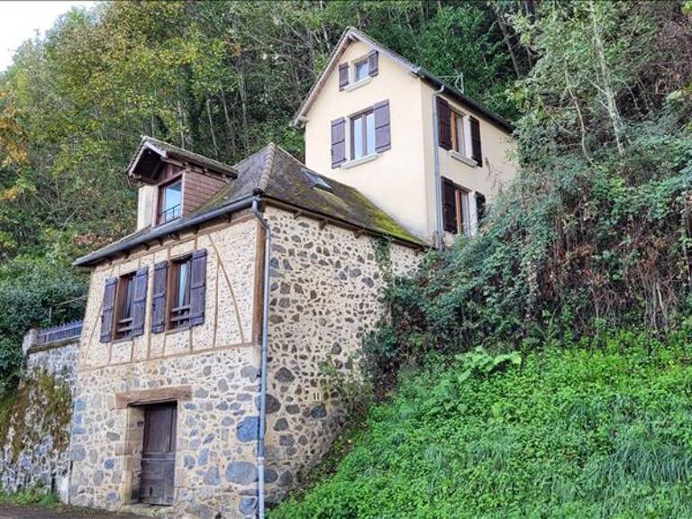 Maison en pierre de 4 pièces principales — photo 1