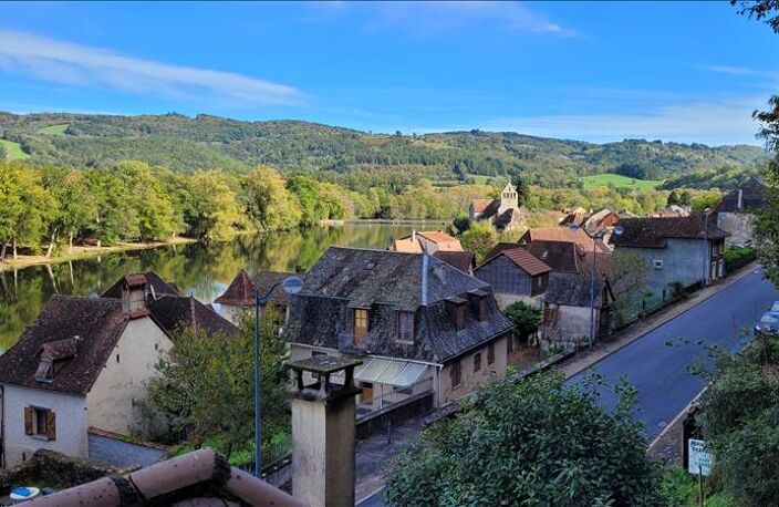 Maison en pierre de 4 pièces principales — photo 2