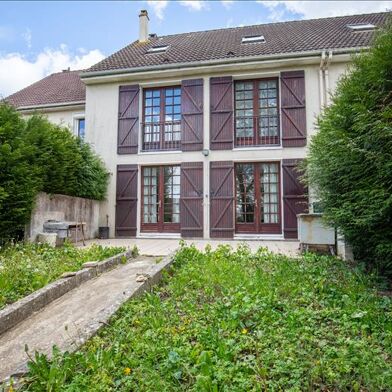 Maison 8 pièces 135 m²