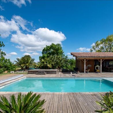 Maison 8 pièces 499000 €