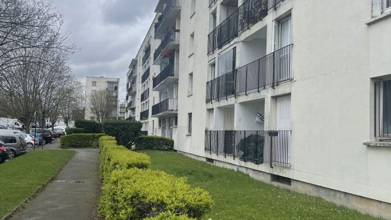 appartement 4 pièces 68 m2 à vendre à Garges-Lès-Gonesse (95140)