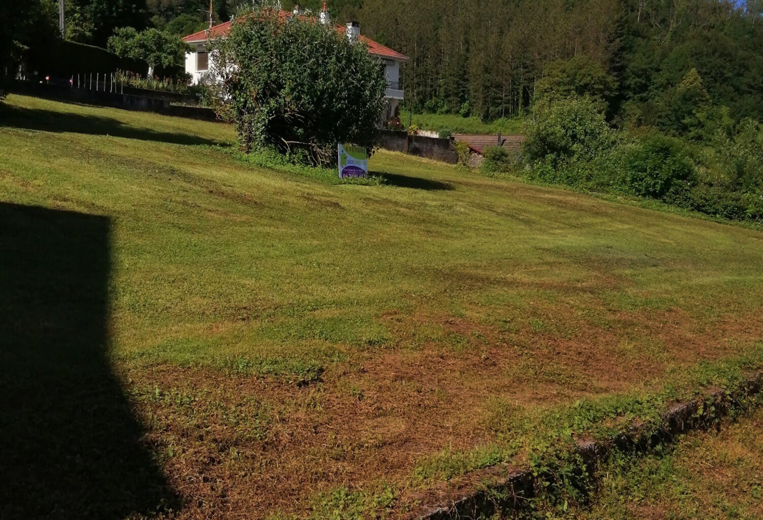 Terrain constructible très bien ensoleillé d'une surface de — photo 1