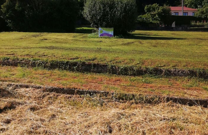 Terrain constructible très bien ensoleillé d'une surface de — photo 2