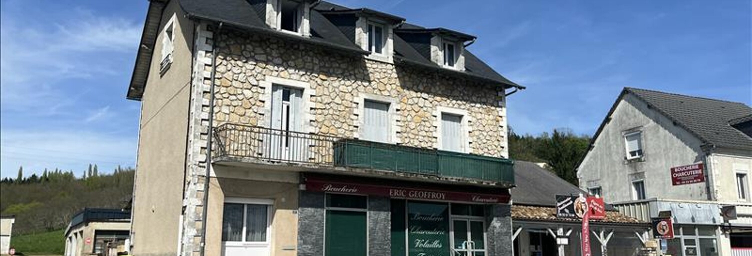 Immeuble   m² à vendre à Le Lardin-Saint-Lazare (24570)