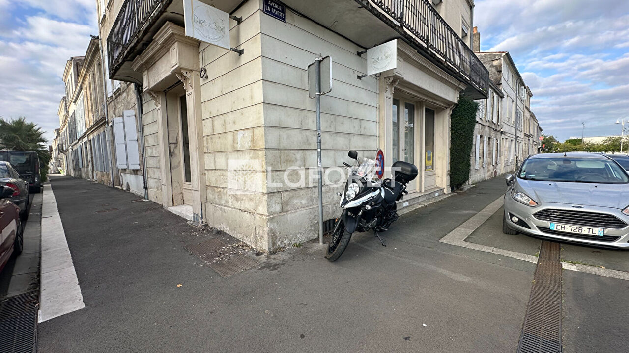 bureau  pièces 15 m2 à louer à Rochefort (17300)