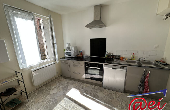 Appartement meublée T4 de 80 m² + local et cave — photo 2
