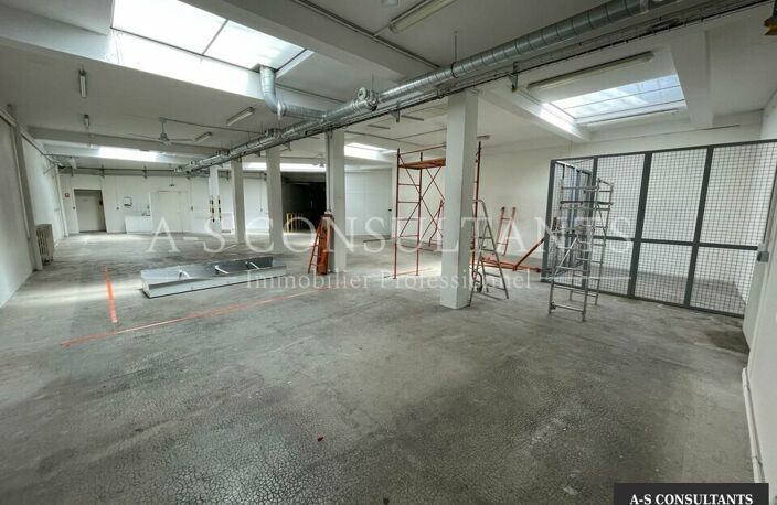 LOCAL COMMERCIAL A LOUER — photo 4