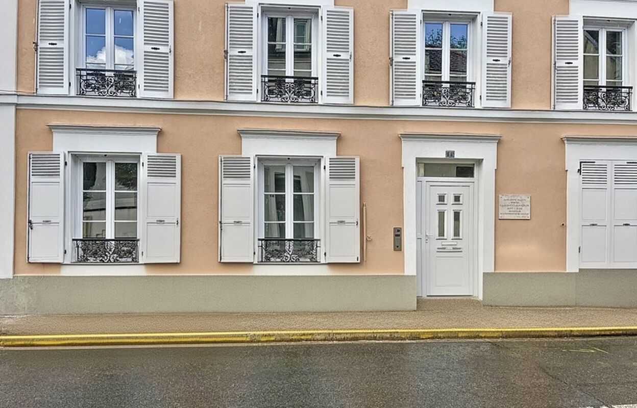 immeuble  pièces 245 m2 à vendre à Savigny-sur-Orge (91600)