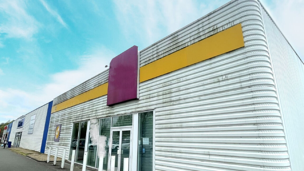 commerce 3 pièces 600 m2 à louer à Châtellerault (86100)