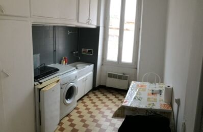 location appartement 670 € CC /mois à proximité de Marseille 7 (13007)