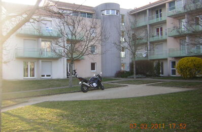 location appartement 340 € CC /mois à proximité de Buxerolles (86180)