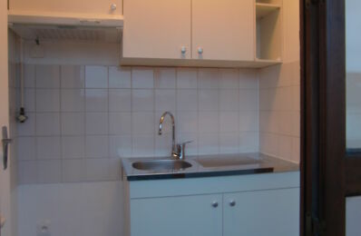 location appartement 680 € CC /mois à proximité de Villepinte (93420)