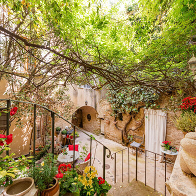 Maison 14 pièces 1300000 €