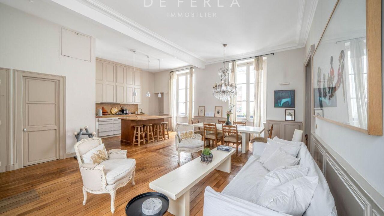 appartement 4 pièces 130 m2 à vendre à Paris 1 (75001)
