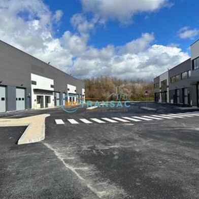 Local industriel  1816 €