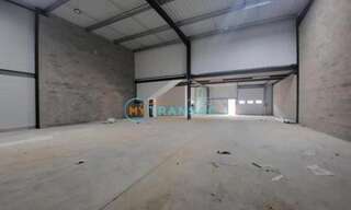 Local industriel  220 m² à louer à Savigny-le-Temple (77176)