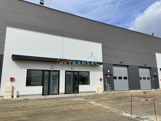 A LOUER 220m², 392m² et 512m² DE LOCAUX D'ACTIVITÉS NEUFS - HIGHLANDS PARK Savigny-Le-Temple — photo du bien