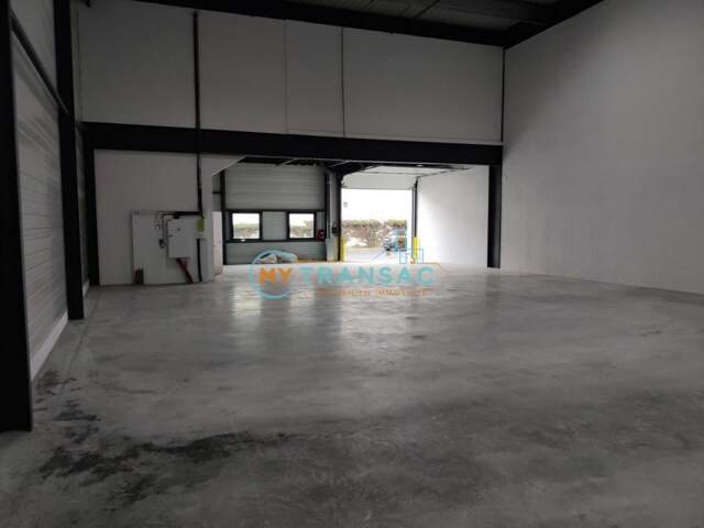 A LOUER LOCAUX D'ACTIVITÉS NEUFS DE 376m² à 4 926m² - HIGHLANDS PARK Corbeil — photo du bien