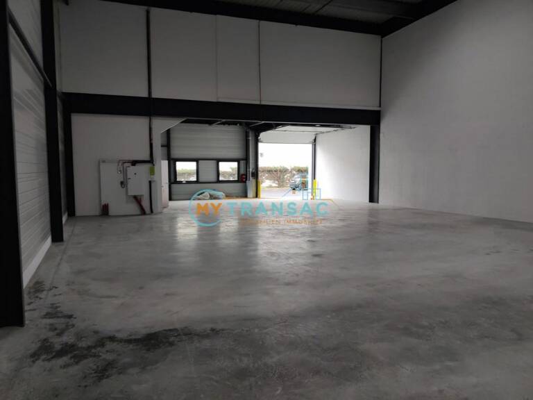 A LOUER LOCAUX D'ACTIVITÉS NEUFS DE 376m² à 4 926m² - HIGHLANDS PARK Corbeil — photo 1