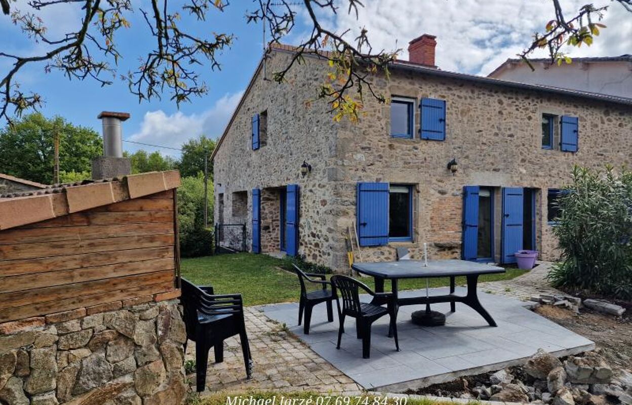 maison 7 pièces 161 m2 à vendre à Bressuire (79300)