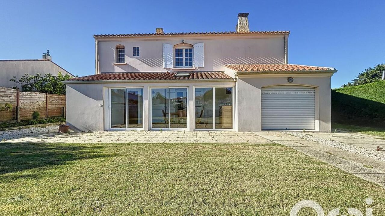 maison 5 pièces 157 m2 à vendre à Le Fenouiller (85800)