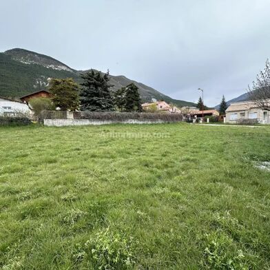 Terrain 660 m²