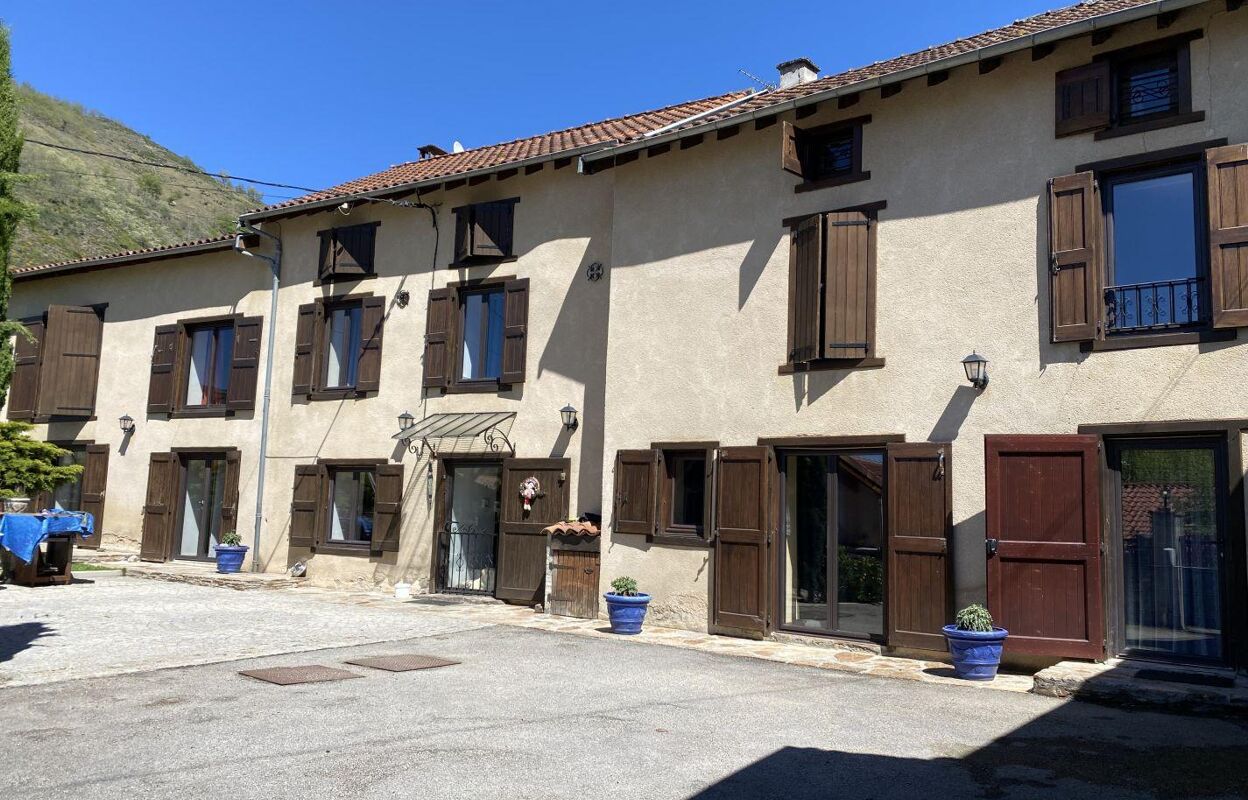 maison 9 pièces 248 m2 à vendre à Tarascon-sur-Ariège (09400)