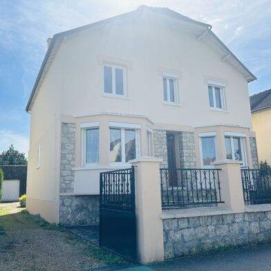 Maison 7 pièces 180 m²