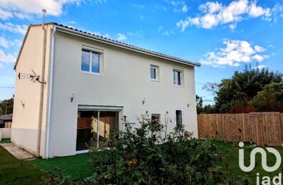 vente maison 270 500 € à proximité de La Clotte (17360)