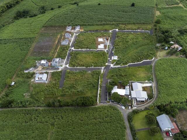 Vente Terrain 303 m&sup2; — photo du bien
