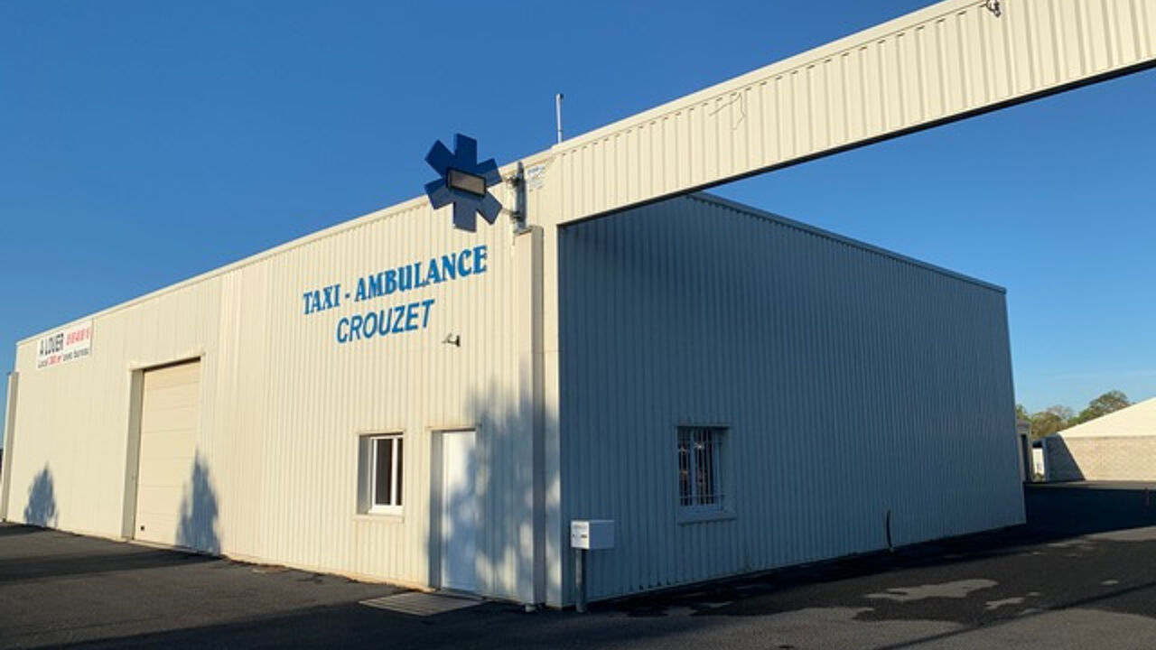 commerce  pièces 380 m2 à louer à Bozouls (12340)