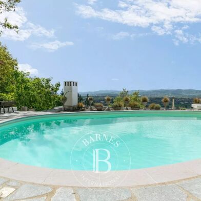 Maison 7 pièces 1470000 €