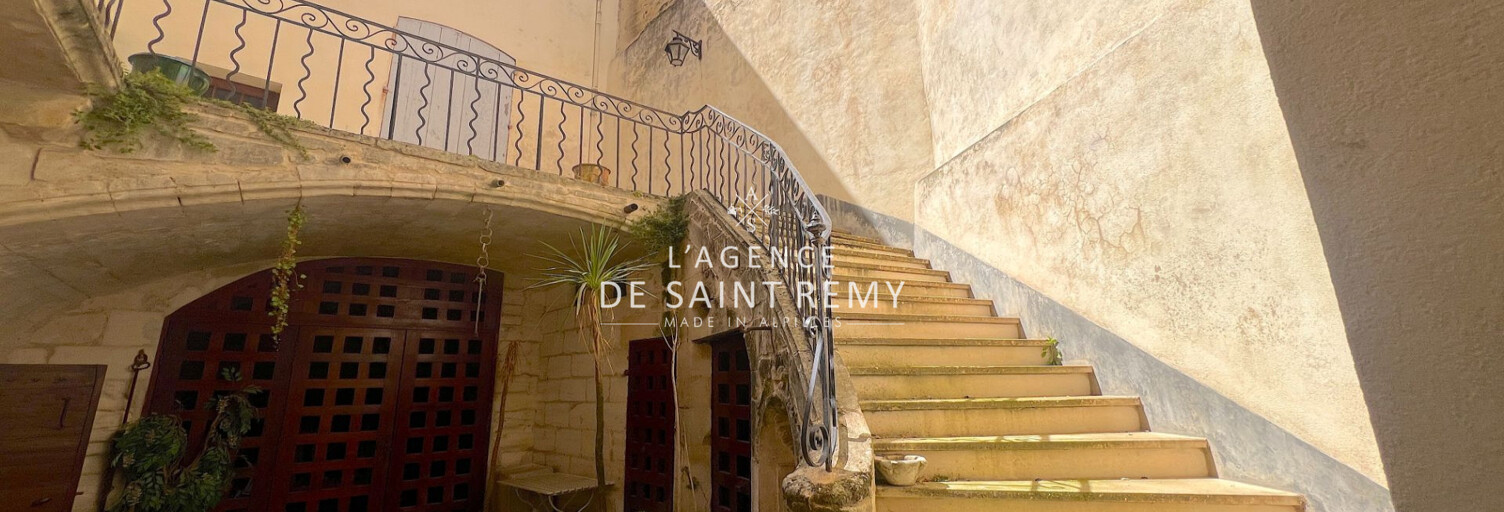 Maison 15 Pièces 535 m² à vendre à Beaucaire (30300)